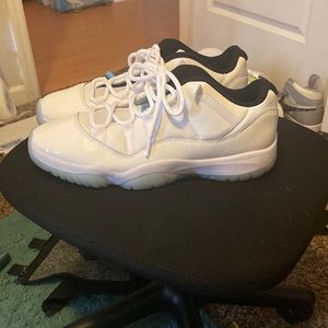 Jordan retro 11 lows